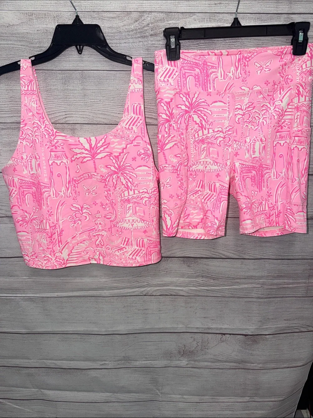 Lilly Pulitzer Pink Printed Athletic Bike Shorts Set🩷✨